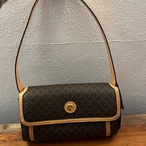 La Tour Eiffel Baugette Shoulder Bag